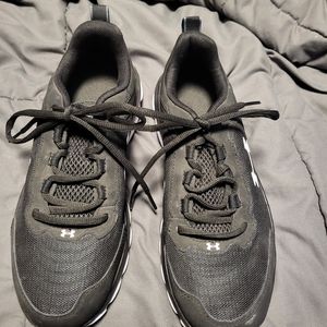 Under armor boys sneakers